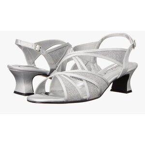 Easy Street Tristen Mesh Insert Size 10 Silver NWB Chunky Kitten Heel 2"